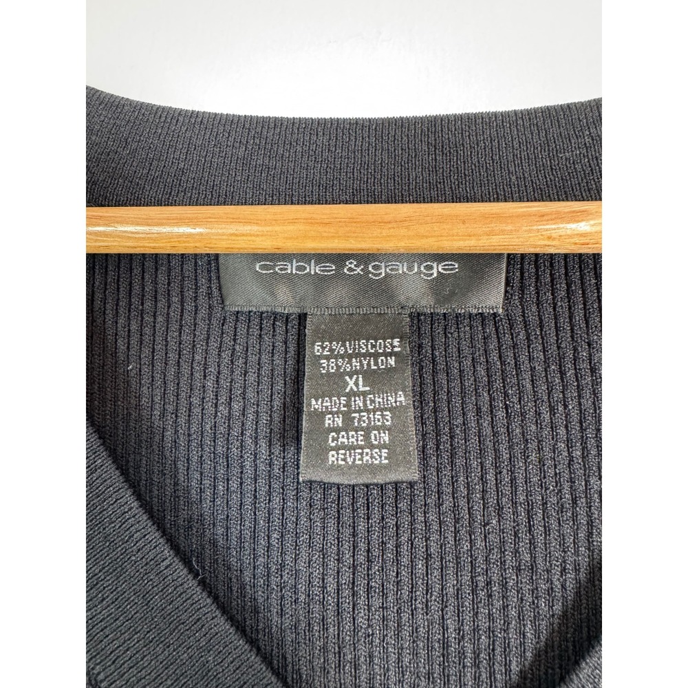 Minimalist Cable & Gauge Womens XL Knit Top Black Ribbed V-Neck Side Button Wrap - Picture 3 of 7